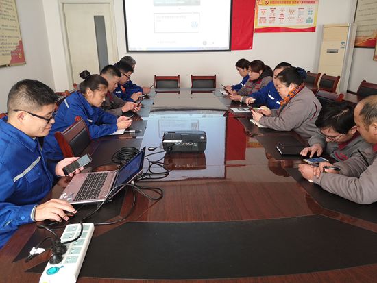 魯中水泥組織個(gè)稅信息確認(rèn)培訓(xùn)26