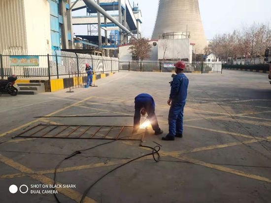 大修進(jìn)行時(shí)，這里有一群可愛的重山人.......95