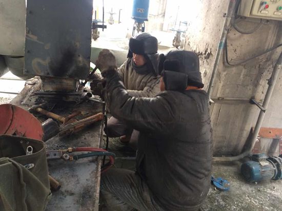 大修進(jìn)行時(shí)，這里有一群可愛(ài)的重山人.......（三）82