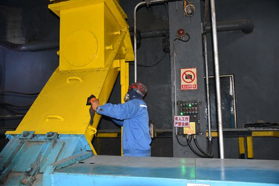 大修進(jìn)行時(shí)，這里有一群可愛(ài)的重山人......41