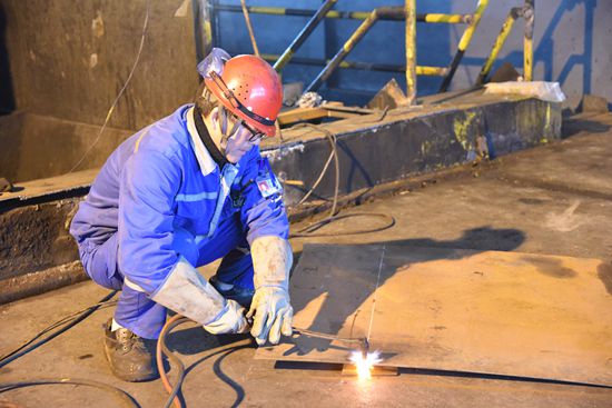 大修進(jìn)行時(shí)，這里有一群可愛(ài)的重山人......41