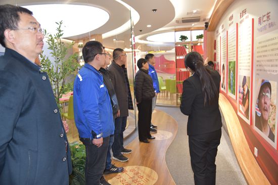 堅持學(xué)習(xí)守初心 銘記身份向前行 —魯蒙水泥、南韓化工黨支部走進“初心學(xué)堂”4