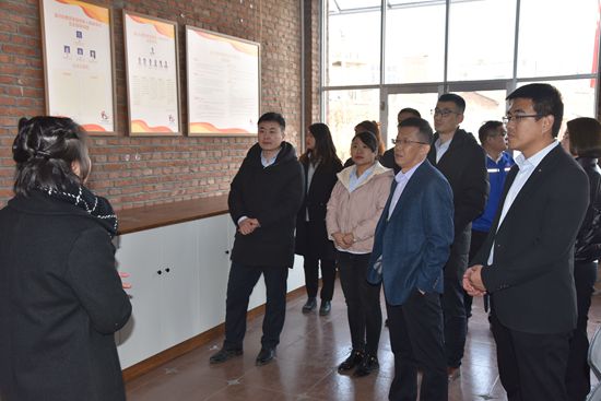 愛與希望同在——運(yùn)營中心走進(jìn)憨兜家園開展致良知公益行活動(dòng)61