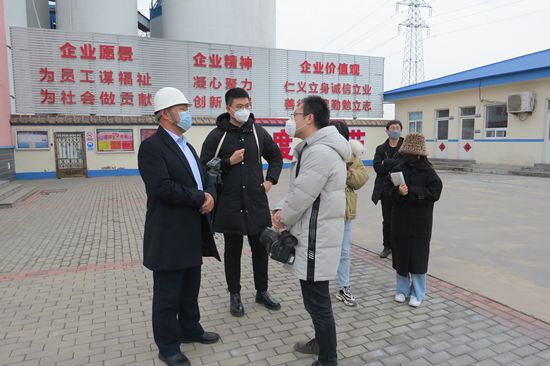 黃驊市電視臺(tái)到黃驊三陽(yáng)采訪(fǎng)報(bào)道63