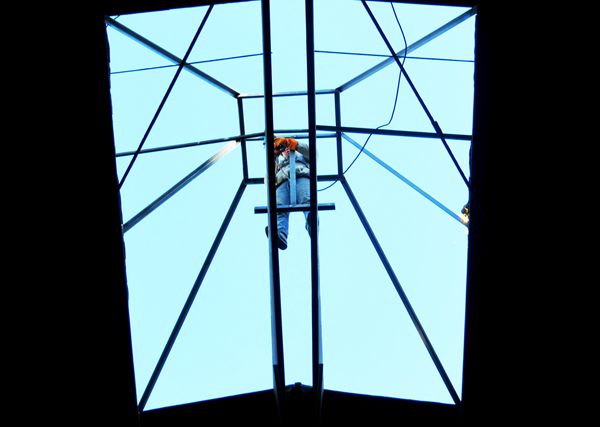 重山春已到 奮斗正當(dāng)時(shí)21