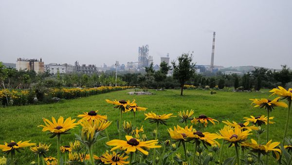 重山春已到 奮斗正當(dāng)時(shí)21