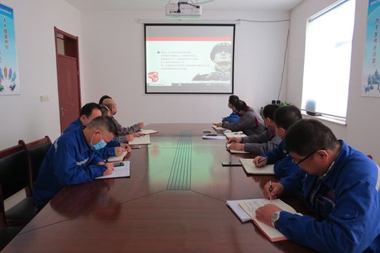 黃驊三陽(yáng)組織集體學(xué)習(xí)68