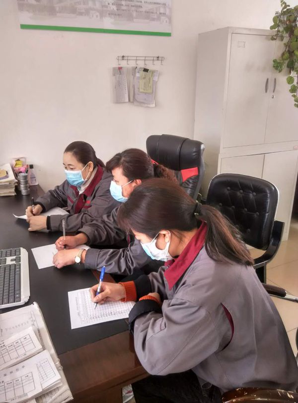 魯蒙公司化驗室組織專題培訓(xùn)72