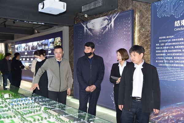 市“四進”工作組到重山集團調(diào)研49