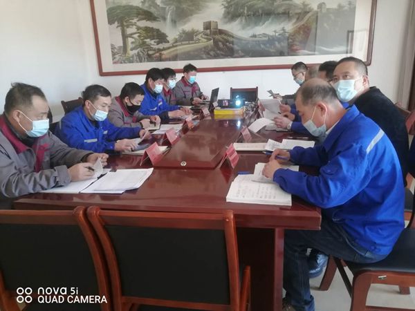 魯蒙公司召開(kāi)經(jīng)濟(jì)指標(biāo)分析會(huì)24