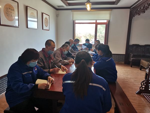 集團辦公室召開部門會議49