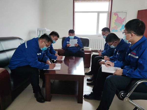 魯蒙公司銷售部召開(kāi)部門(mén)會(huì)議33