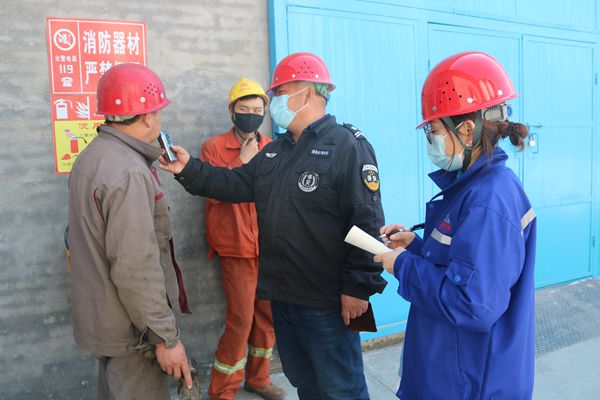 魯蒙公司組織勞動紀(jì)律檢查37