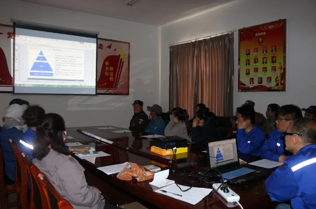 魯蒙公司開展新員工培訓57