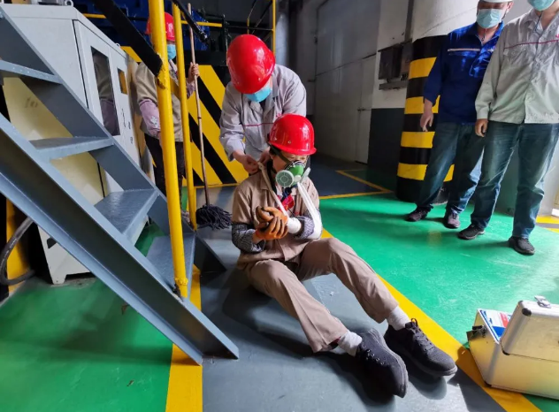 粉磨車間組織安全事故應急演練35