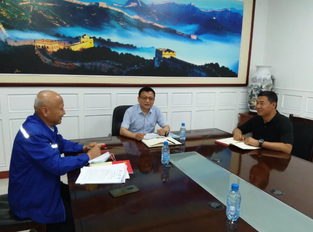 扎實(shí)有效推進(jìn)黨建工作 ——集團(tuán)機(jī)關(guān)黨支部召開支委會(huì)、黨員大會(huì)21