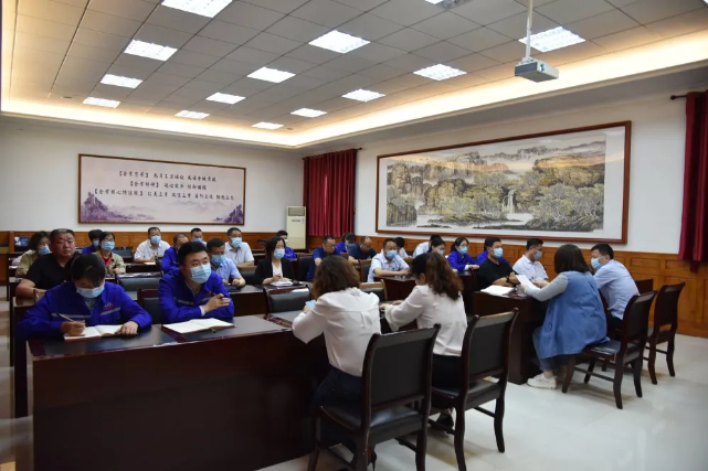 集團機關、魯中水泥黨支部召開入黨積極分子推選會議57