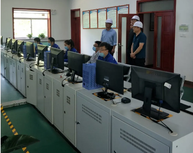 山東科達集團到魯中水泥參觀考察67