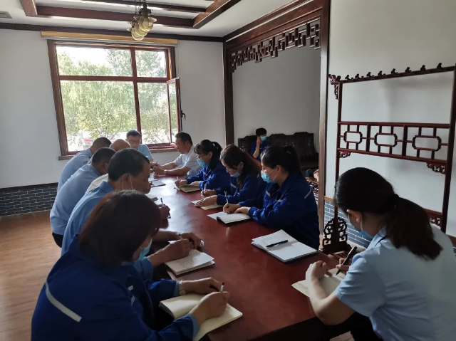 集團辦公室組織專題學習98