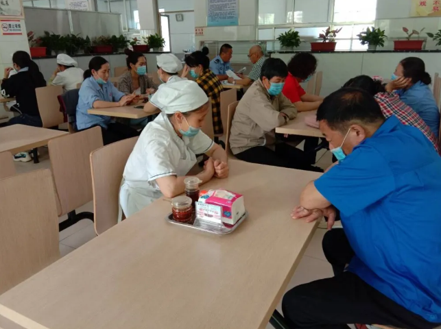 集團(tuán)辦公室召開部門會(huì)議65