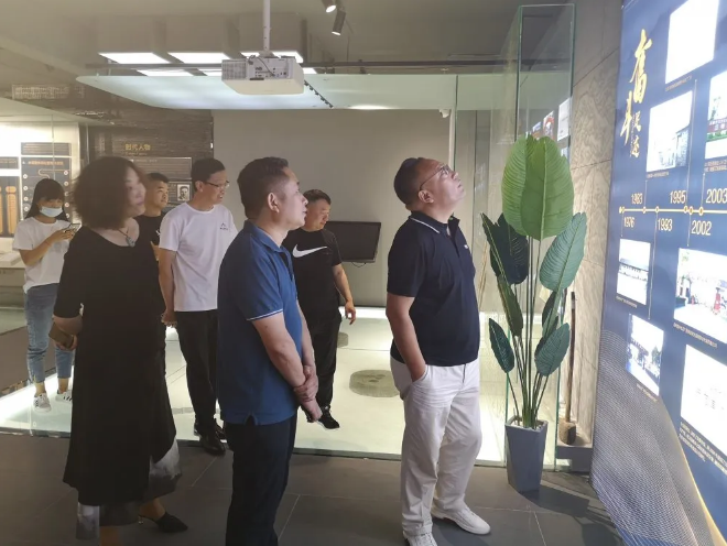 濟南泉鑫建材、東營恒泰市政到集團參觀考察96
