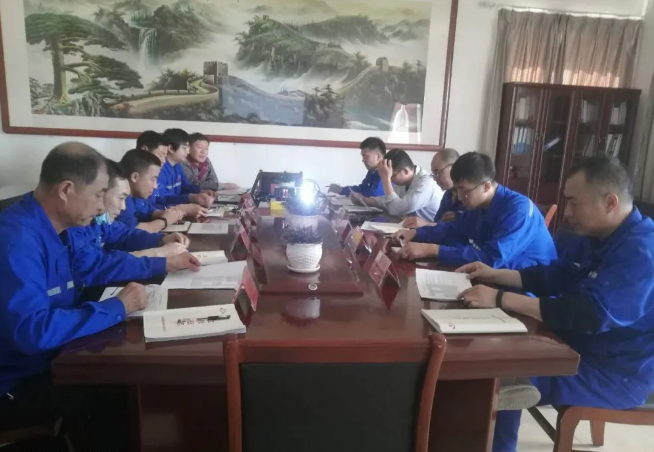 魯蒙水泥召開月度經(jīng)營分析會88