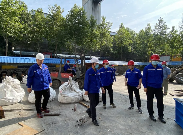 集團(tuán)運(yùn)營中心組織現(xiàn)場(chǎng)紀(jì)律督查16