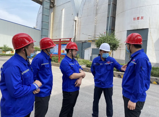 集團(tuán)運(yùn)營中心組織現(xiàn)場(chǎng)紀(jì)律督查16