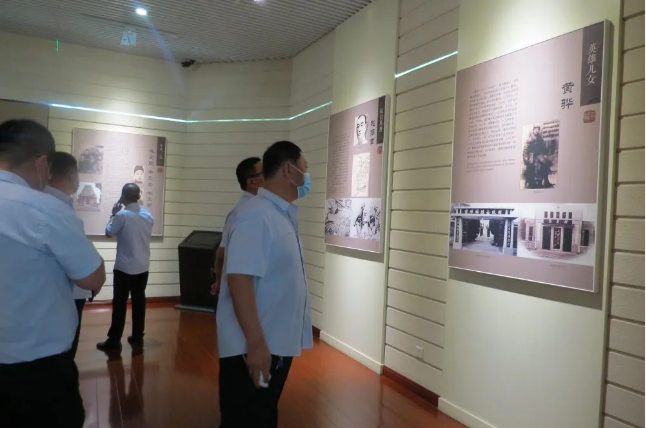 黃驊黨員講奉獻(xiàn) 義務(wù)勞動慶七一7