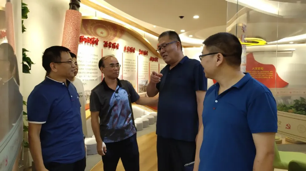 市檔案館領(lǐng)導(dǎo)到集團(tuán)調(diào)研指導(dǎo)工作81