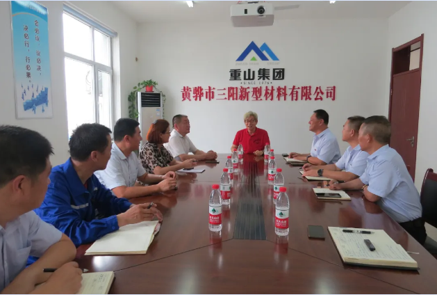 集團(tuán)發(fā)展促進(jìn)委員會(huì)到魯蒙公司和黃驊三陽(yáng)公司考察調(diào)研83