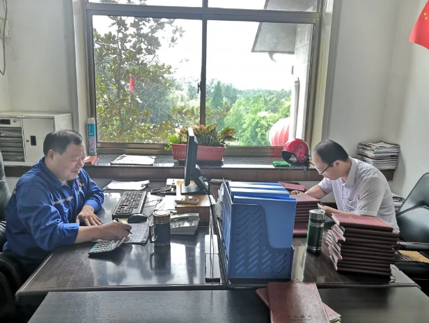 開展黨建督查 推動工作落實(shí)——集團(tuán)開展7月份黨建月度督查37