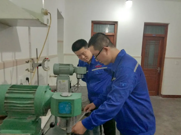 【重山人·重山事】人生的價(jià)值不在于長度而在于寬度 ——記魯中水泥化驗(yàn)室主任劉帥85