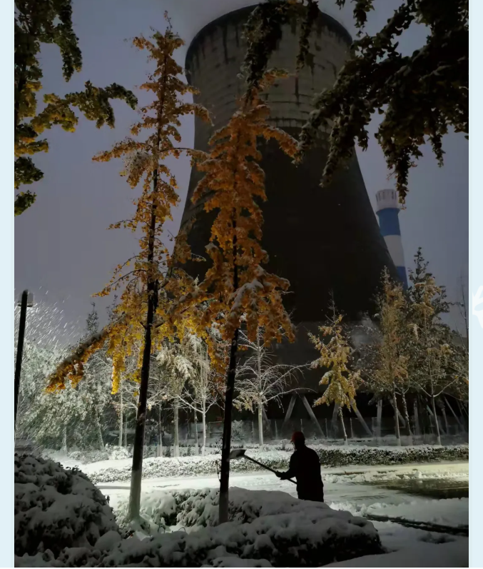 大雪紛飛至 破冰掃雪忙26